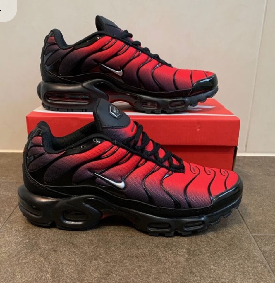 NIKE TN