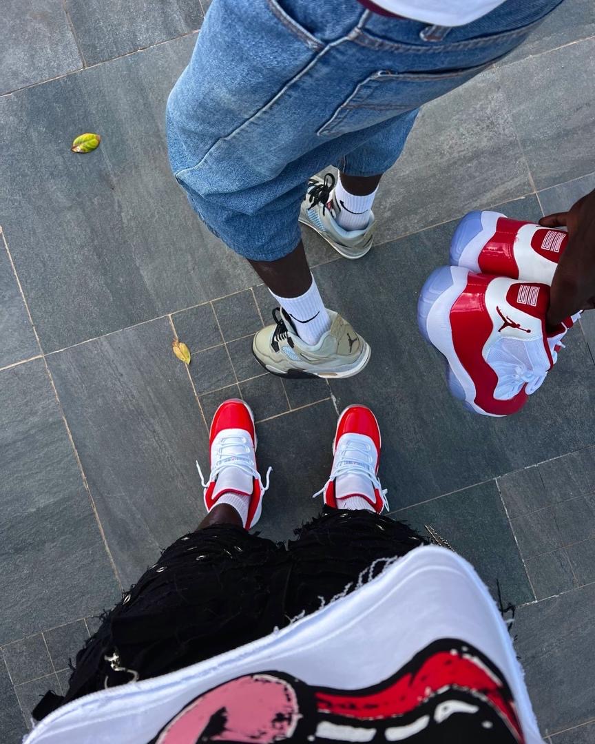 JORDAN 11 image 3